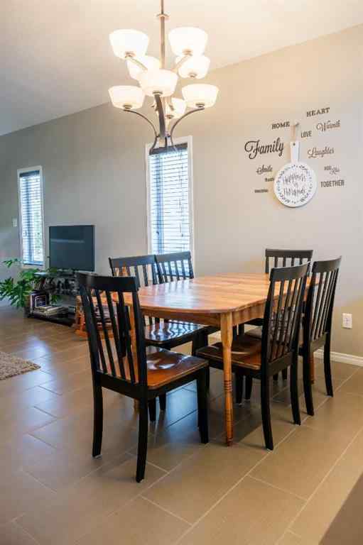 MLS® A2242392 - 887 Keystone Meadows W in Copperwood Lethbridge, Residential