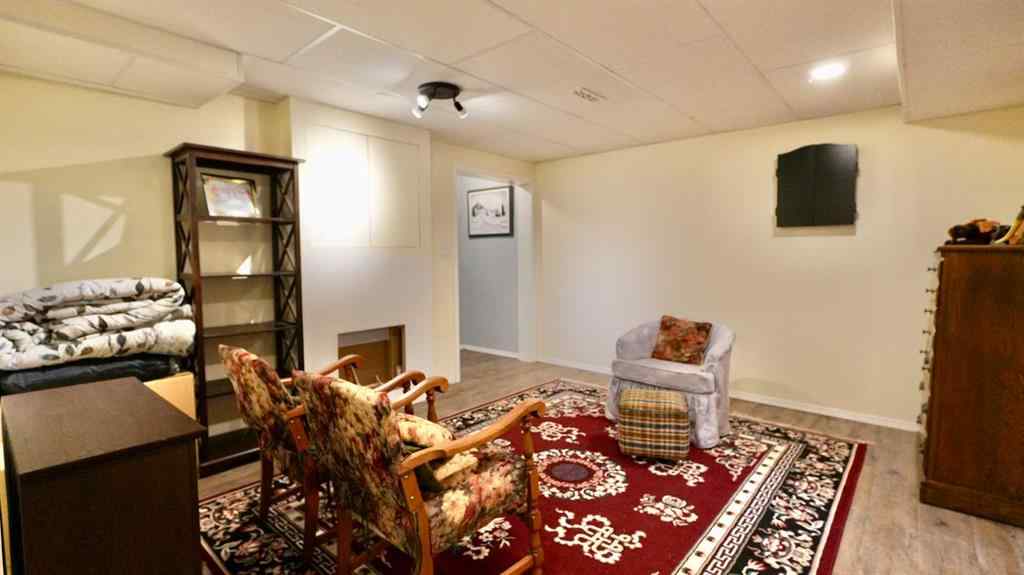 MLS® A2242403 - 10501 83 Street  in Saddleback Ridge Peace River, Residential