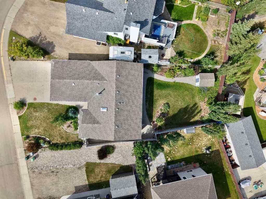 MLS® A2242403 - 10501 83 Street  in Saddleback Ridge Peace River, Residential