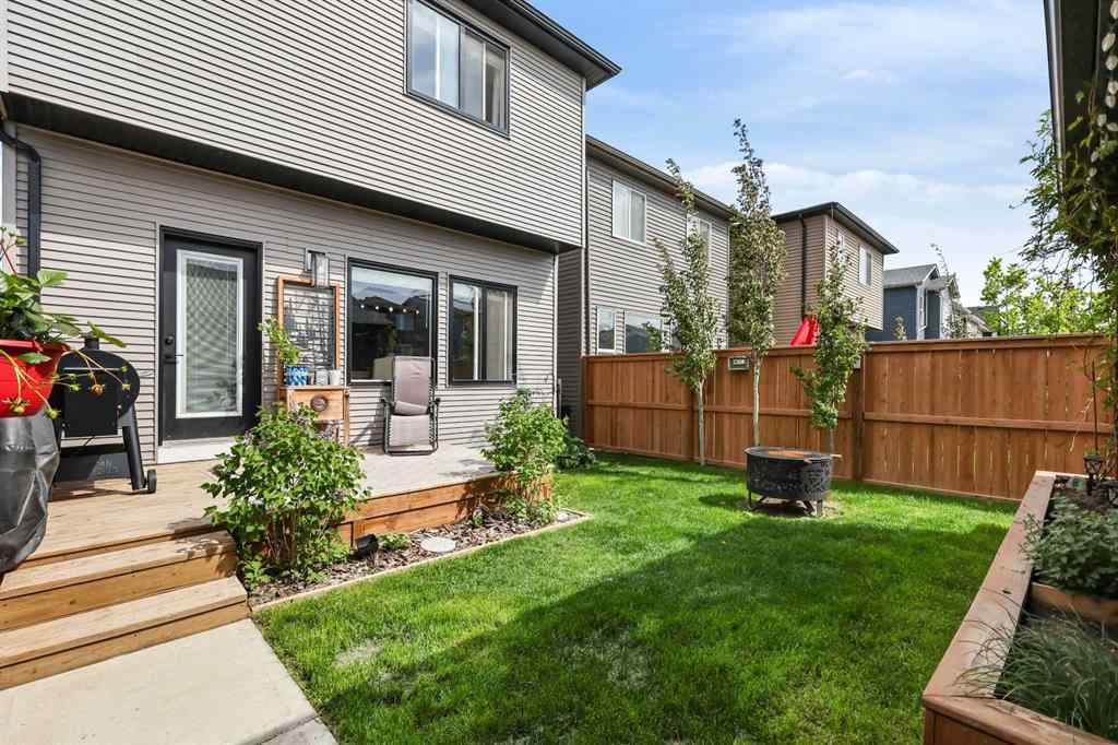 MLS® A2242406 - 119 Wolf Creek Manor SE in Wolf Willow Calgary, Residential