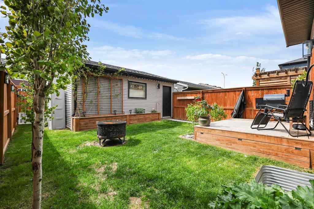 MLS® A2242406 - 119 Wolf Creek Manor SE in Wolf Willow Calgary, Residential
