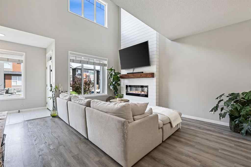 MLS® A2242406 - 119 Wolf Creek Manor SE in Wolf Willow Calgary, Residential