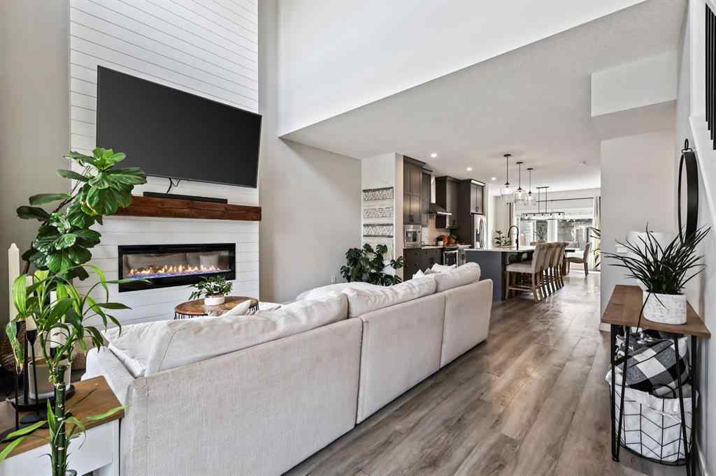 MLS® A2242406 - 119 Wolf Creek Manor SE in Wolf Willow Calgary, Residential