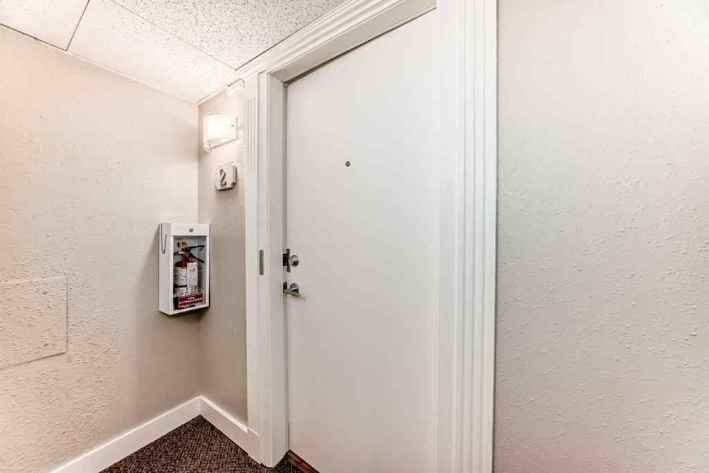 MLS® A2242412 - Unit #2A 80 Galbraith Drive SW in Glamorgan Calgary, Residential