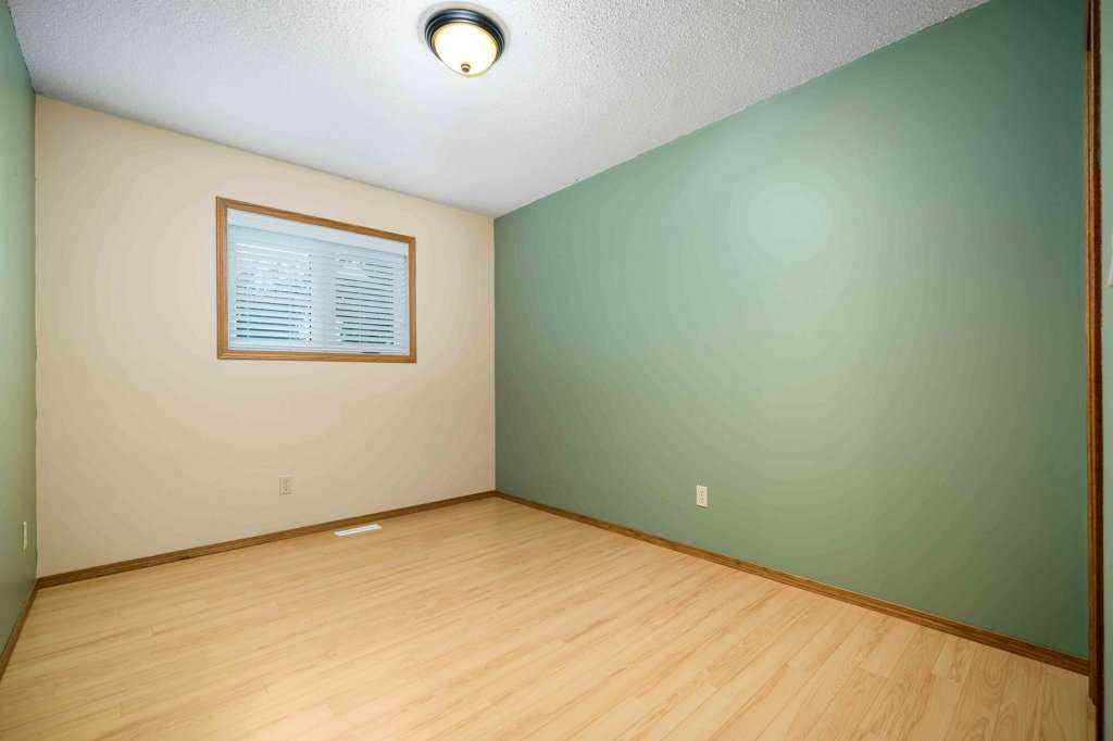 MLS® A2242414 - 83 Stapeford Crescent SE in SE Southridge Medicine Hat, Residential