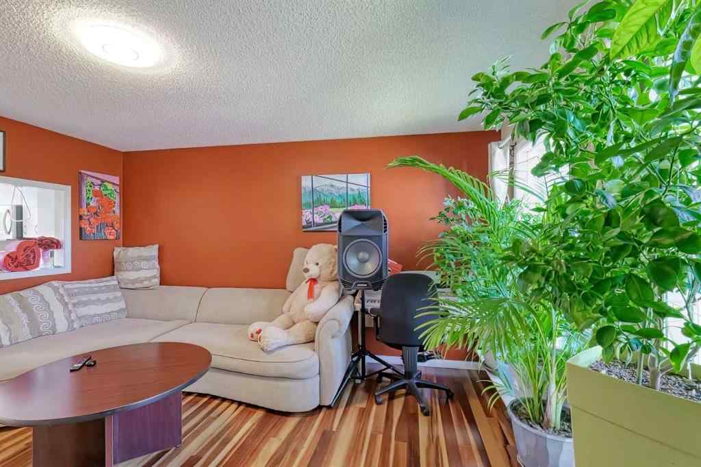 MLS® A2242415 - 20 Falton Way NE in Falconridge Calgary, Residential