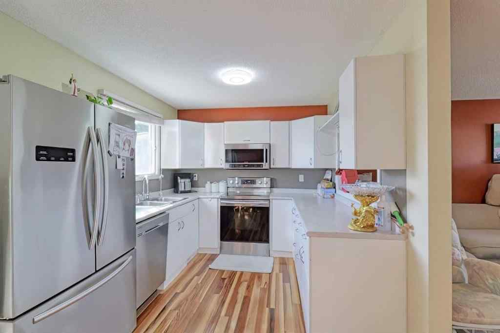 MLS® A2242415 - 20 Falton Way NE in Falconridge Calgary, Residential