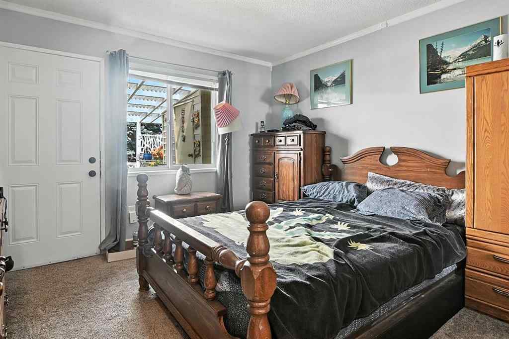MLS® A2242417 - Unit #8 4240 46A Avenue Crescent  in Parkvale Red Deer, Residential