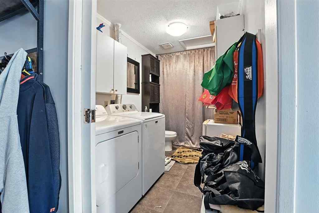 MLS® A2242417 - Unit #8 4240 46A Avenue Crescent  in Parkvale Red Deer, Residential