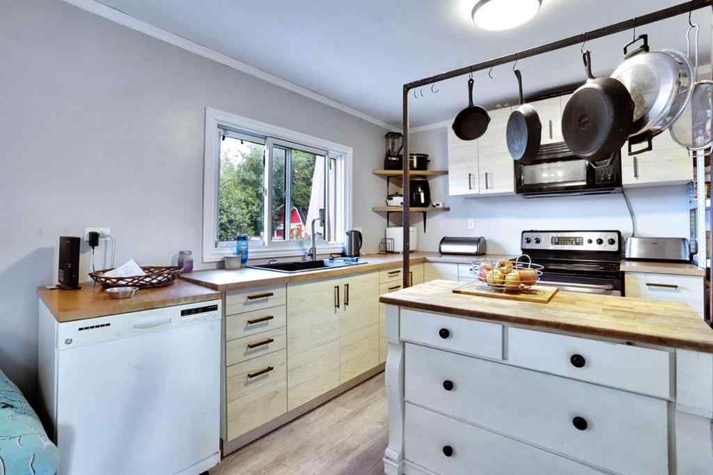 MLS® A2242420 - 306 1 Street E in NONE Cremona, Residential