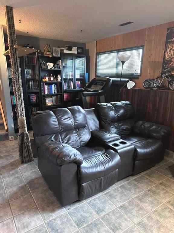 MLS® A2242423 - 68 Wildrose Crescent W in Sunnylea Brooks, Residential