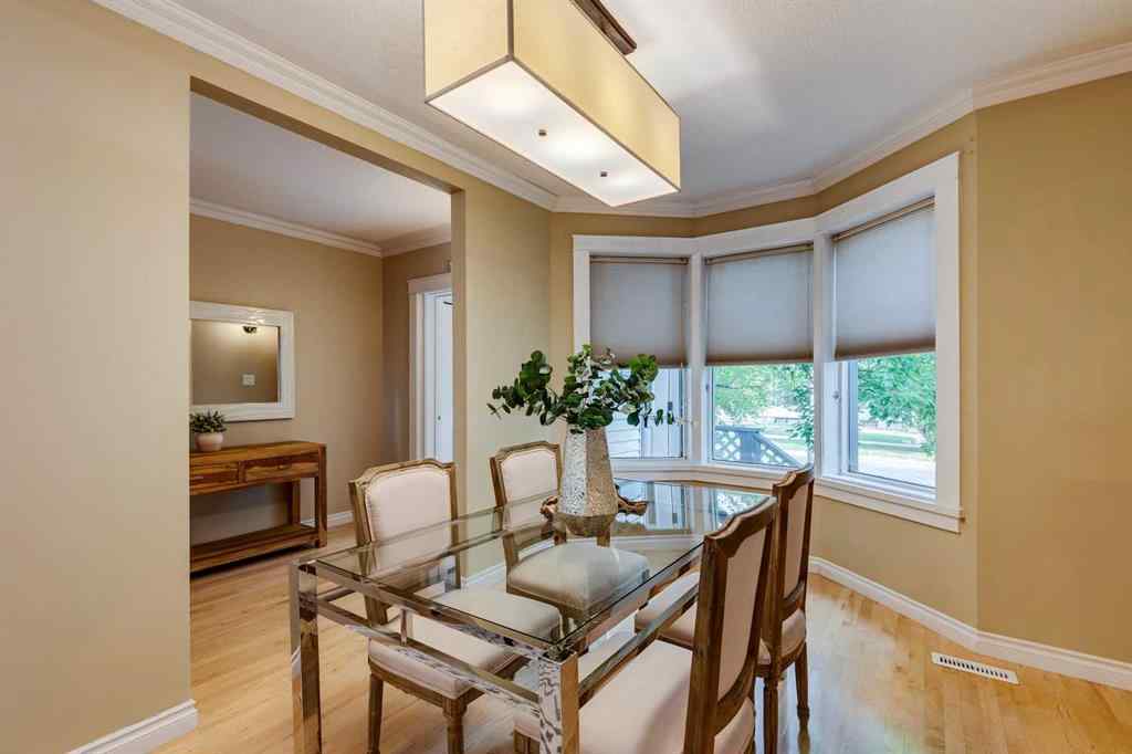 MLS® A2242425 - 239 18 Avenue NE in Tuxedo Park Calgary, Residential