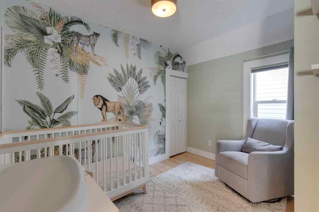 MLS® A2242425 - 239 18 Avenue NE in Tuxedo Park Calgary, Residential
