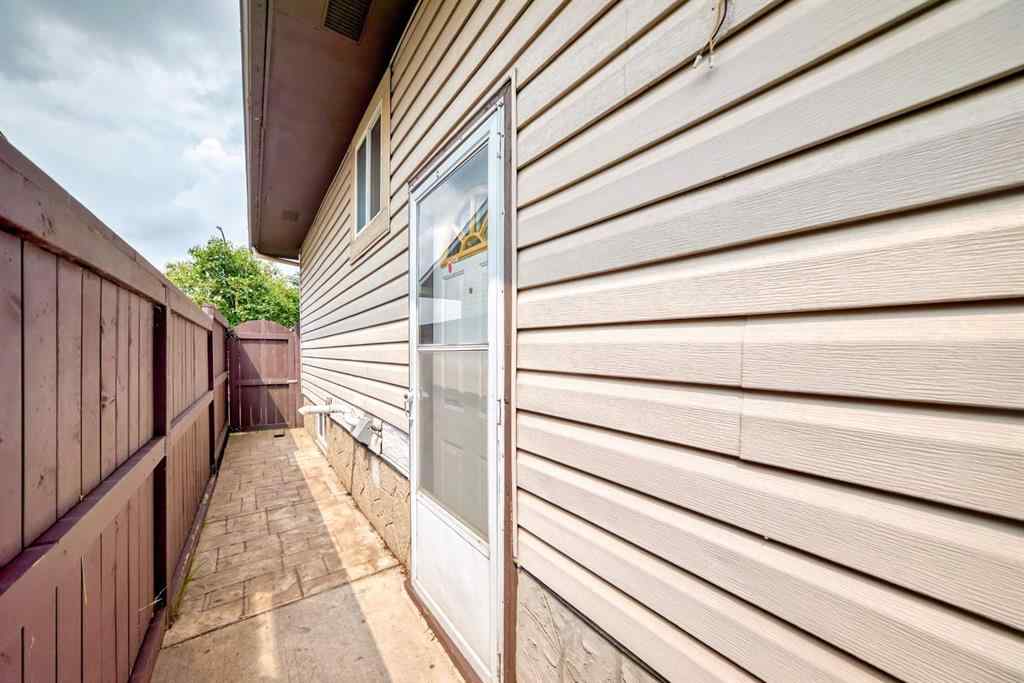 MLS® A2242426 - 120 Pinegreen Close NE in Pineridge Calgary, Residential