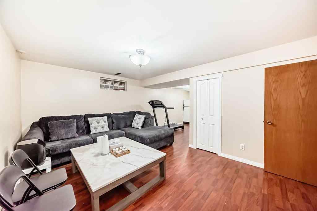 MLS® A2242426 - 120 Pinegreen Close NE in Pineridge Calgary, Residential