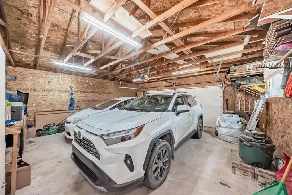 MLS® A2242426 - 120 Pinegreen Close NE in Pineridge Calgary, Residential