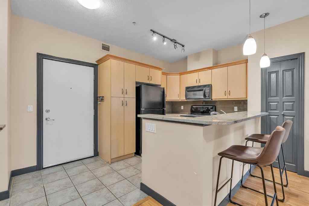 MLS® A2242433 - Unit #303 1408 17 Street SE in Inglewood Calgary, Residential