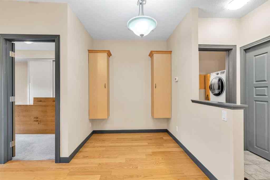 MLS® A2242433 - Unit #303 1408 17 Street SE in Inglewood Calgary, Residential