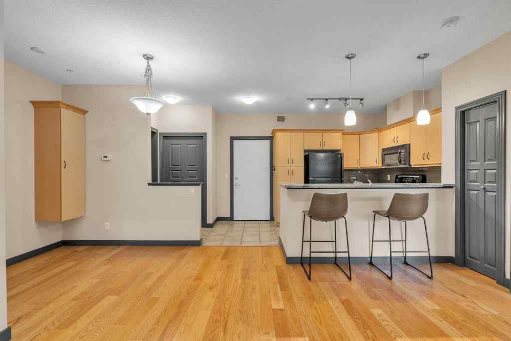 MLS® A2242433 - Unit #303 1408 17 Street SE in Inglewood Calgary, Residential