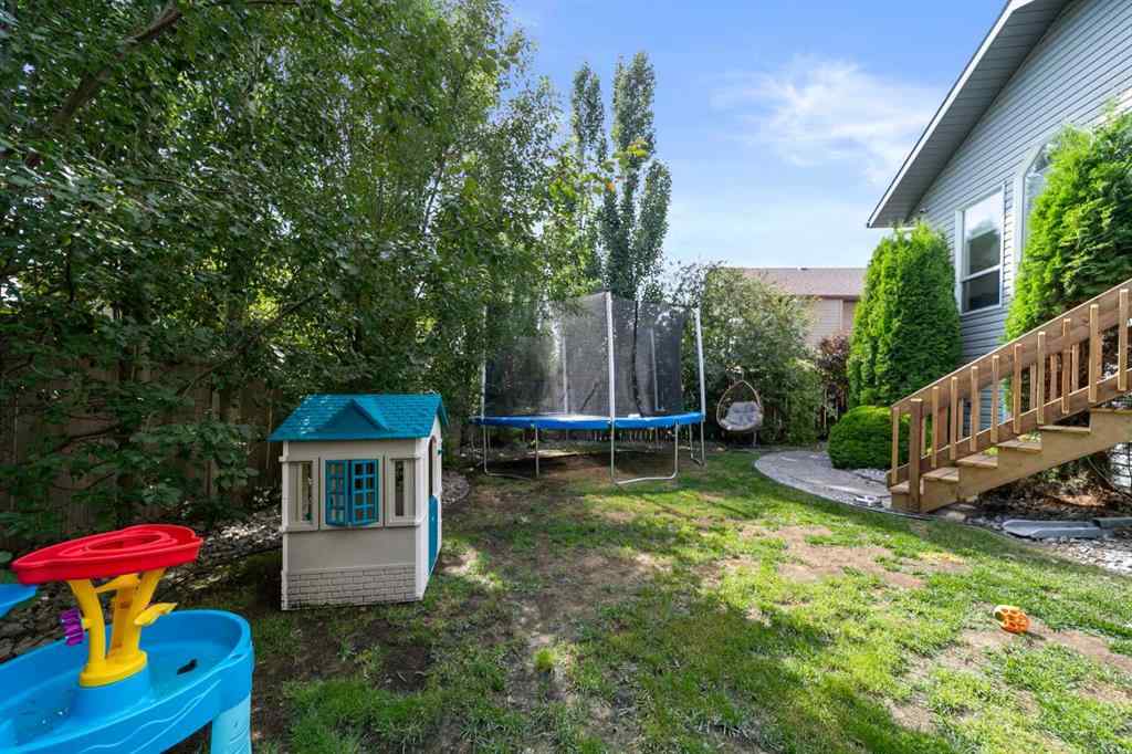 MLS® A2242453 - 5209 33A Avenue  in Creekview Camrose, Residential