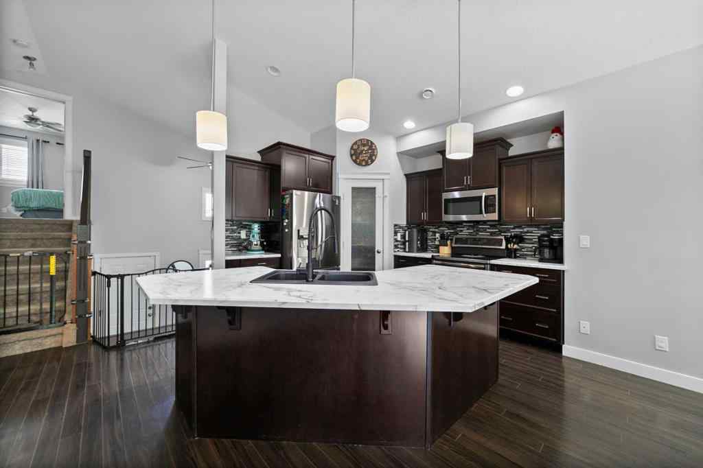 MLS® A2242453 - 5209 33A Avenue  in Creekview Camrose, Residential