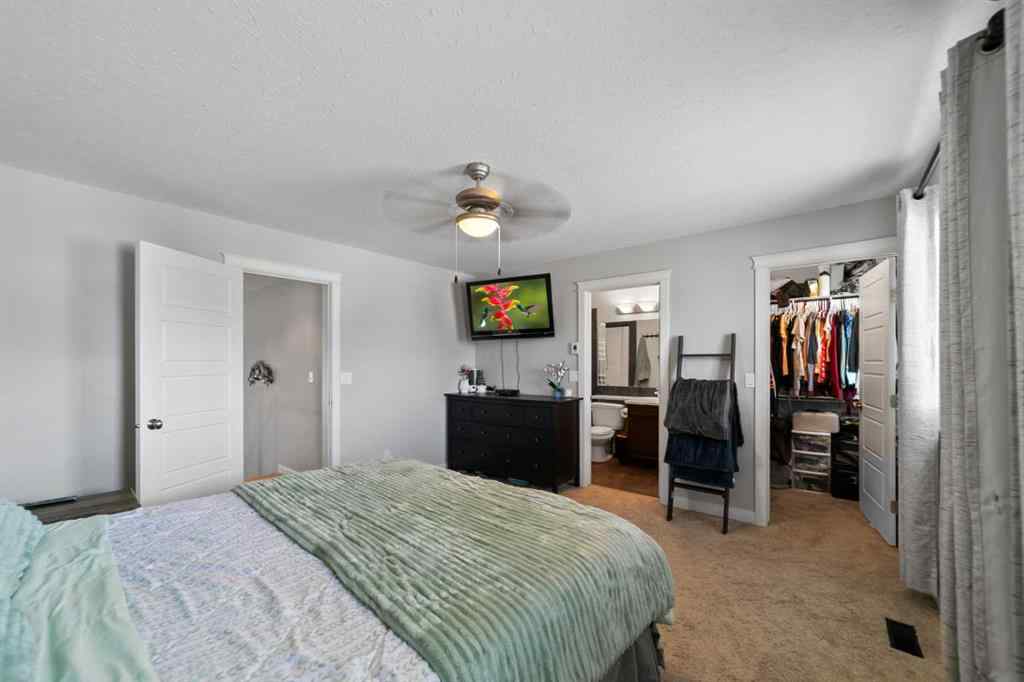 MLS® A2242453 - 5209 33A Avenue  in Creekview Camrose, Residential