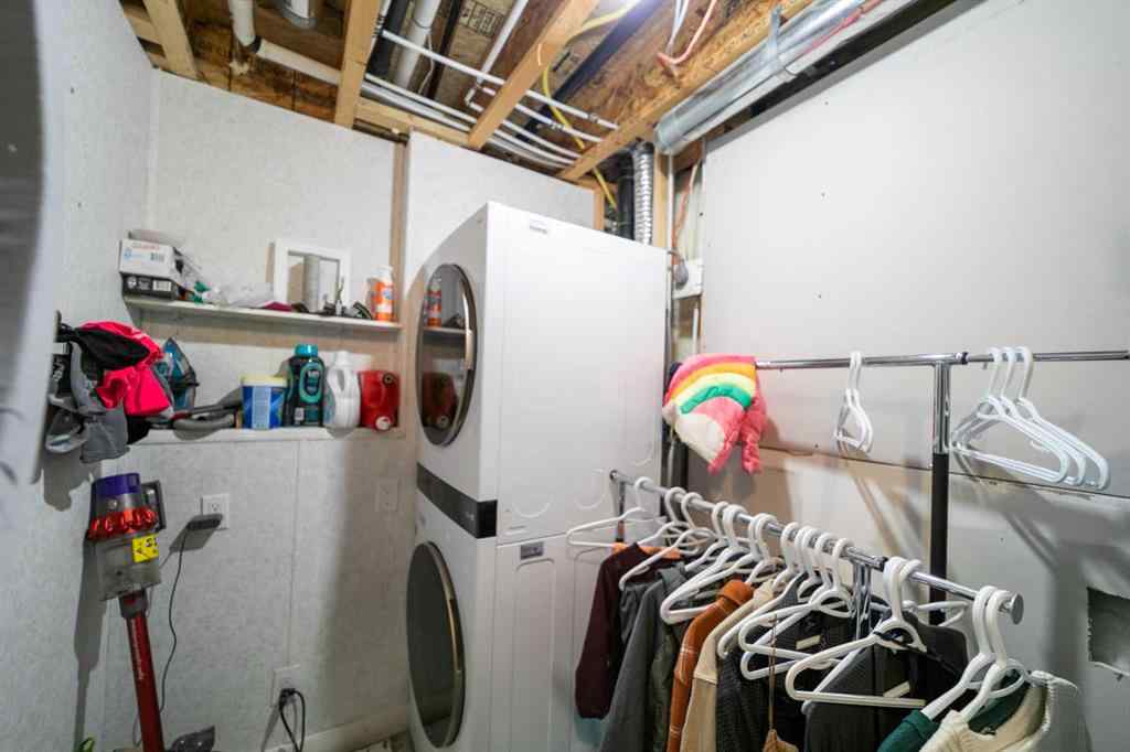 MLS® A2242453 - 5209 33A Avenue  in Creekview Camrose, Residential