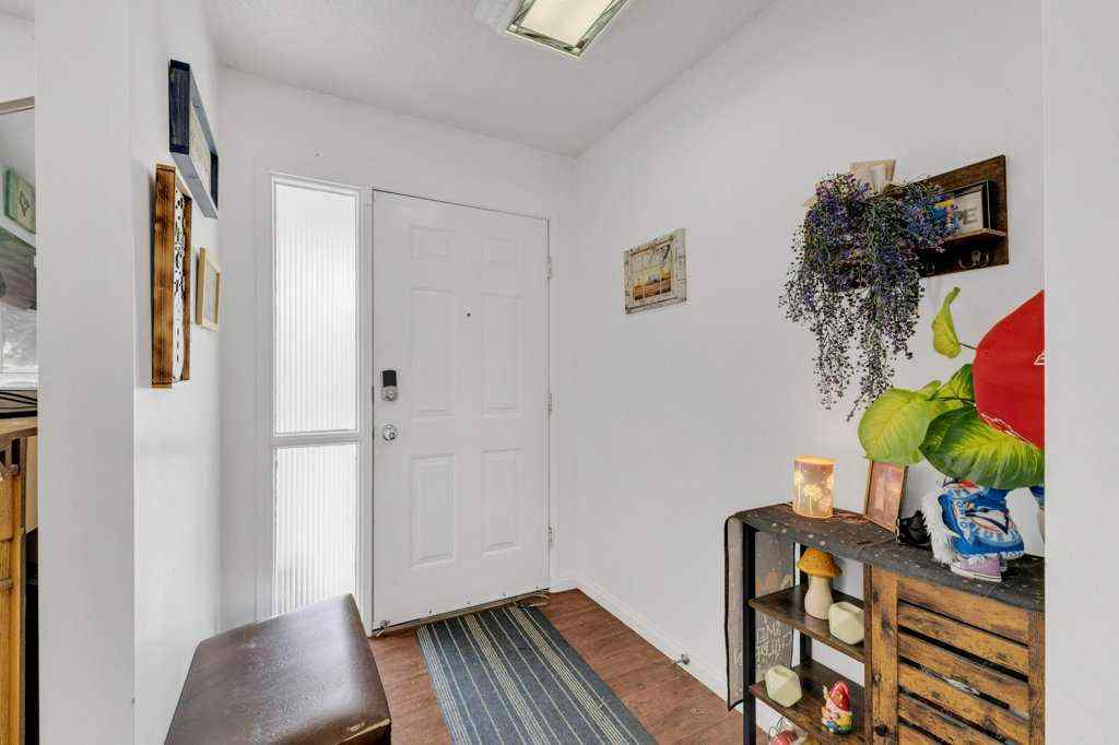 MLS® A2242454 - 4018 39A Avenue Close  in Riverside Ponoka, Residential