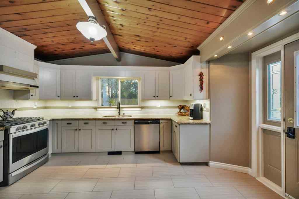 MLS® A2242466 - 9 Cronquist Close  in Westlake Red Deer, Residential