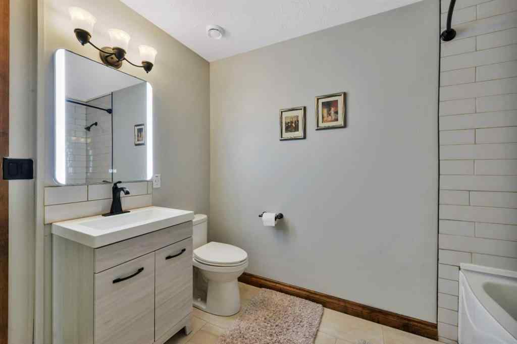 MLS® A2242466 - 9 Cronquist Close  in Westlake Red Deer, Residential