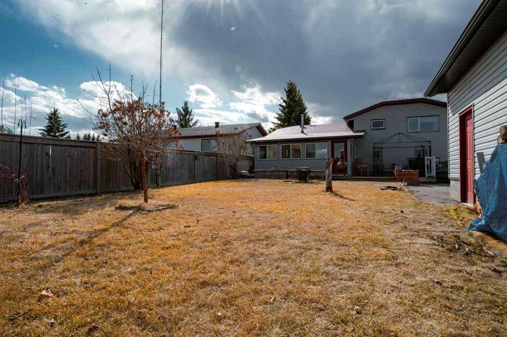 MLS® A2242483 - 106 Becker Crescent  in Dickinsfield Fort McMurray, Residential