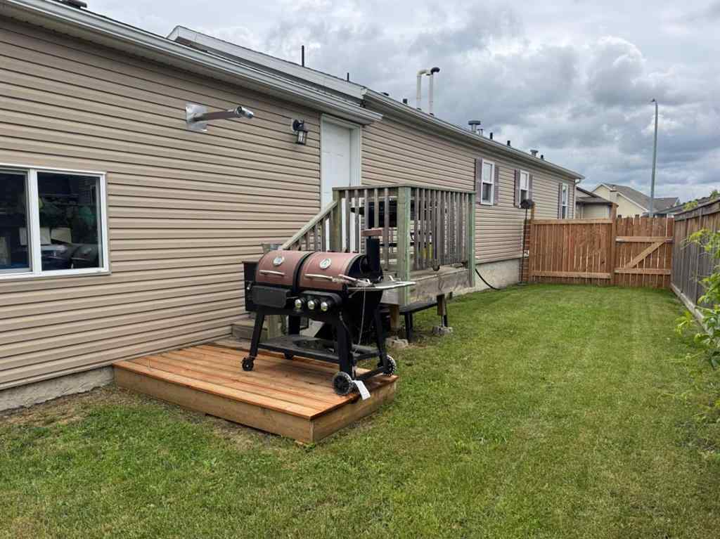 MLS® A2242487 - 720 10 Street SE in NONE Slave Lake, Residential
