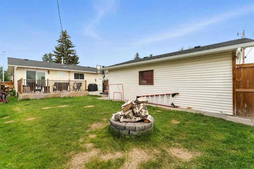 MLS® A2242490 - 228 Penswood Way SE in Penbrooke Meadows Calgary, Residential