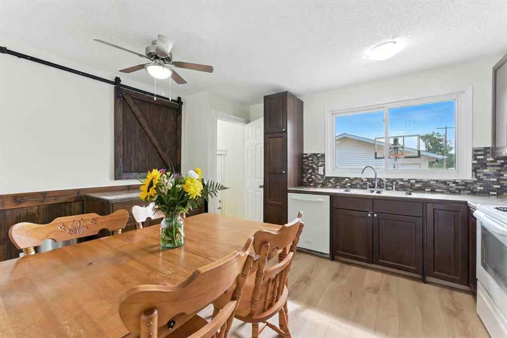 MLS® A2242490 - 228 Penswood Way SE in Penbrooke Meadows Calgary, Residential