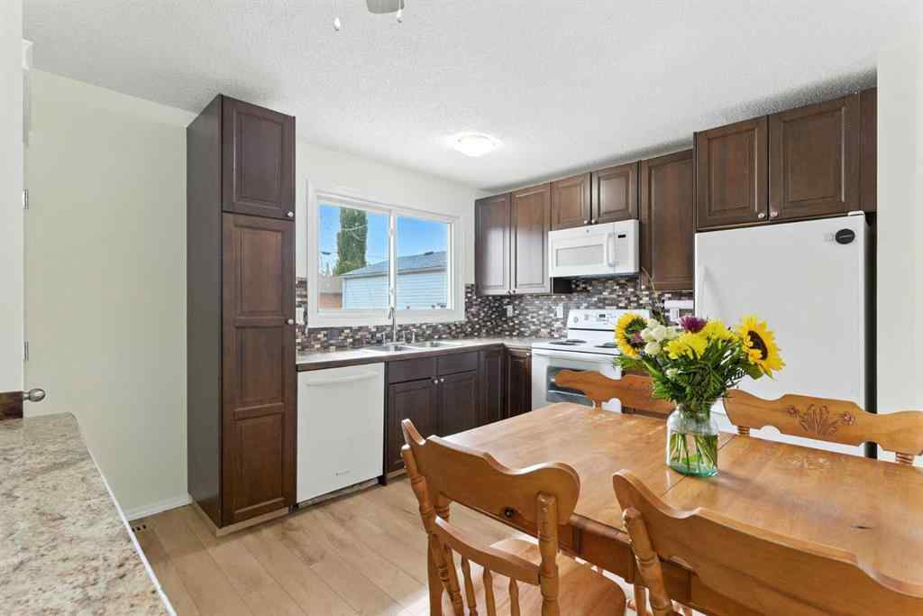MLS® A2242490 - 228 Penswood Way SE in Penbrooke Meadows Calgary, Residential