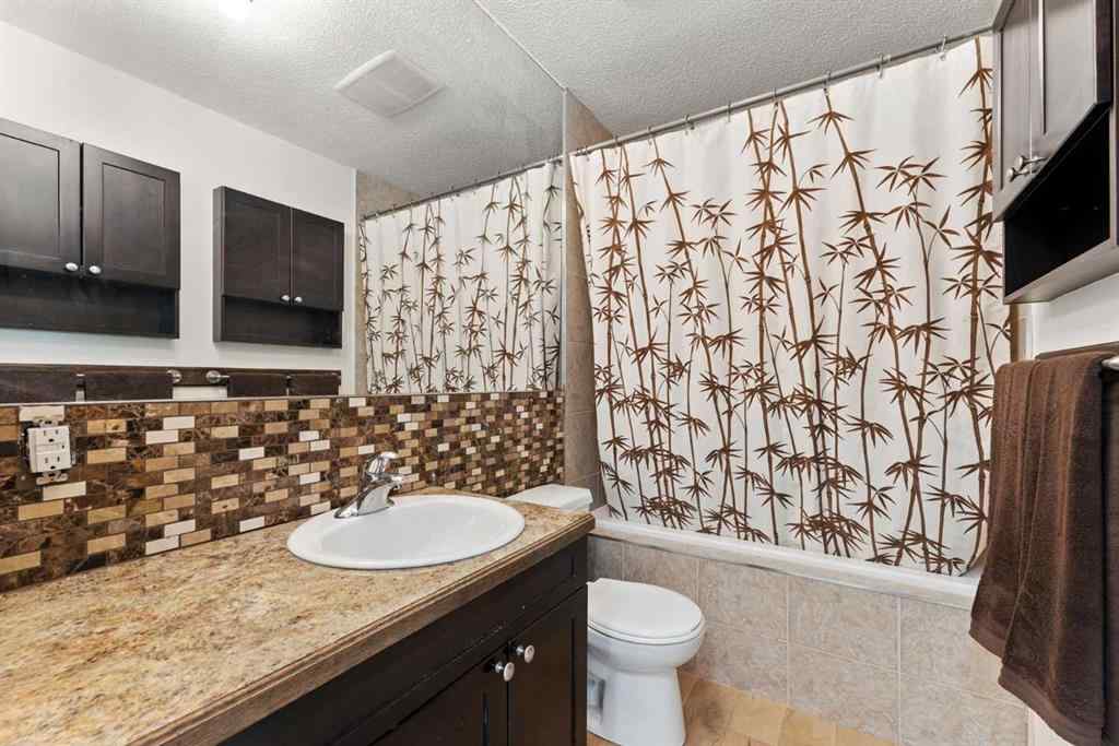 MLS® A2242490 - 228 Penswood Way SE in Penbrooke Meadows Calgary, Residential
