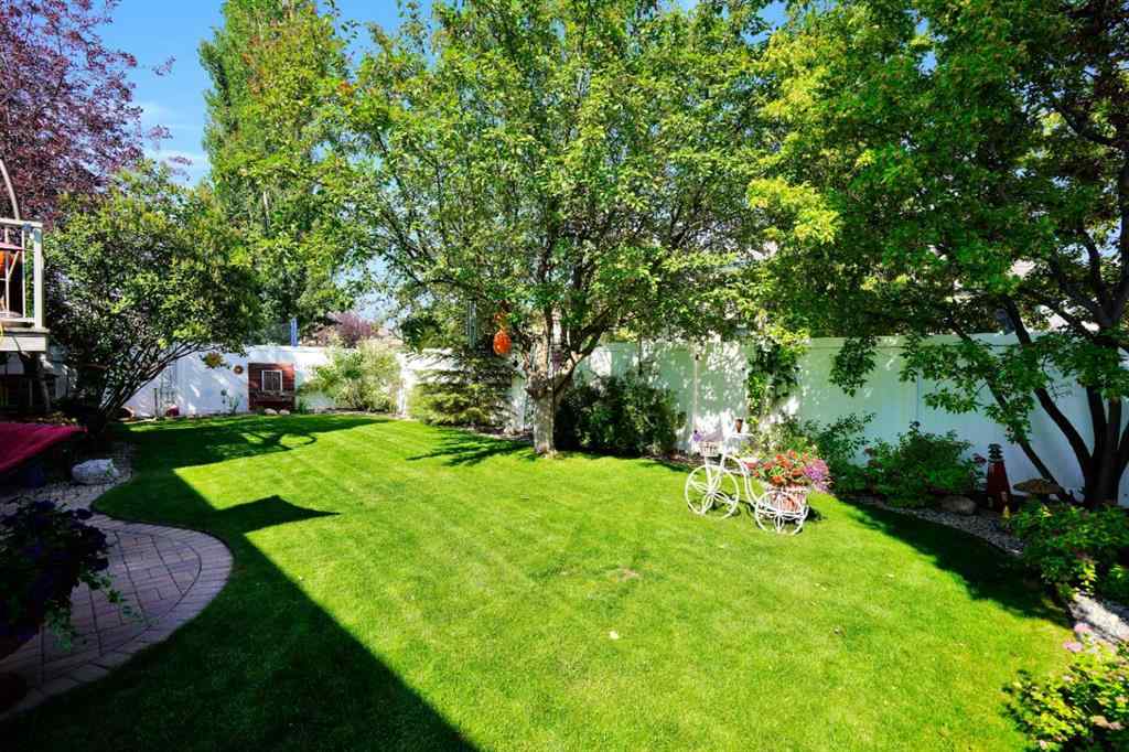 MLS® A2242499 - 7 Revie Close  in Rosedale Meadows Red Deer, Residential
