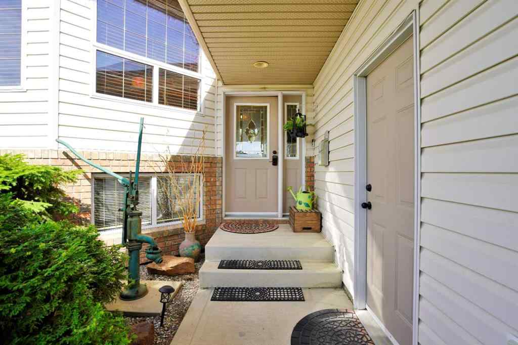 MLS® A2242499 - 7 Revie Close  in Rosedale Meadows Red Deer, Residential