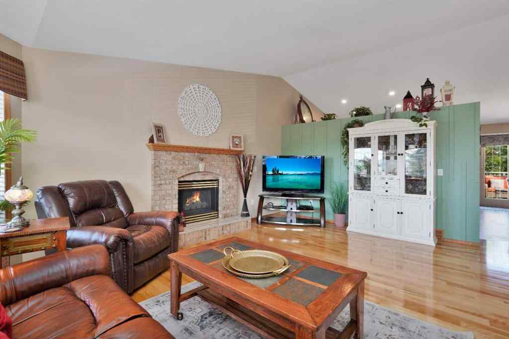 MLS® A2242499 - 7 Revie Close  in Rosedale Meadows Red Deer, Residential