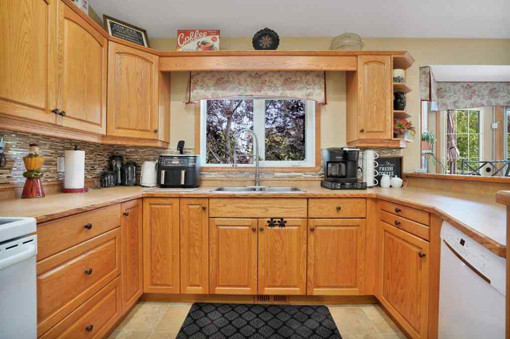 MLS® A2242499 - 7 Revie Close  in Rosedale Meadows Red Deer, Residential