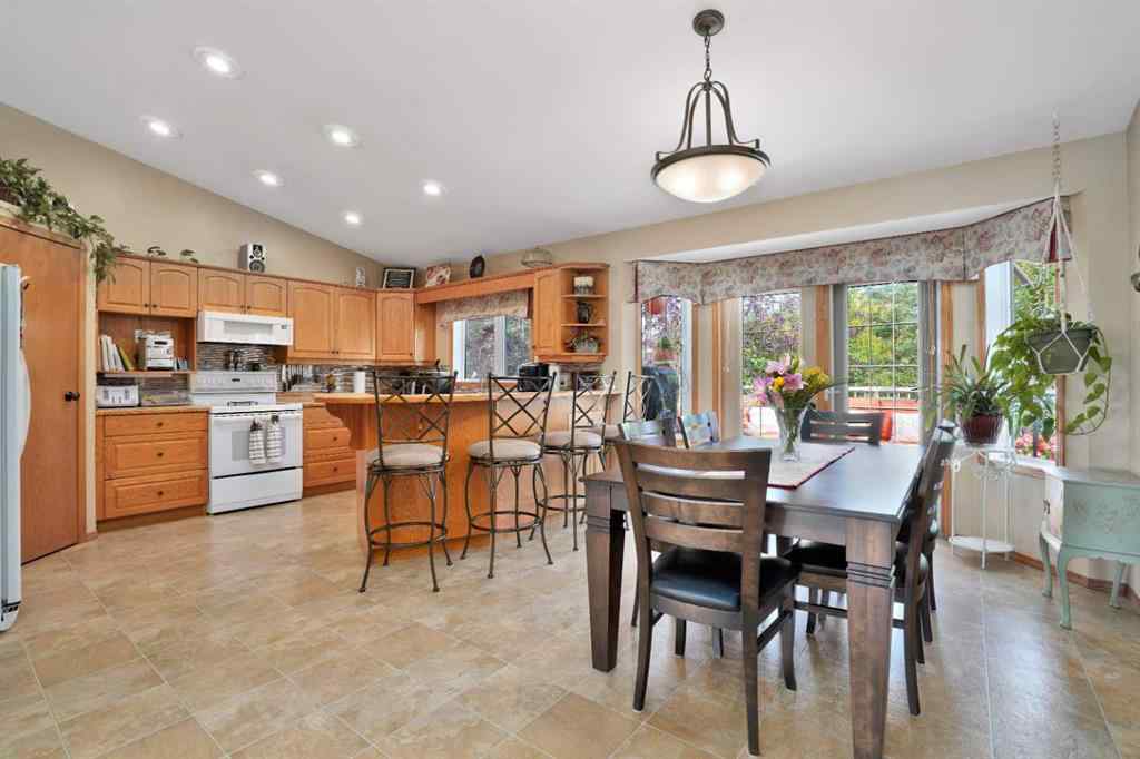 MLS® A2242499 - 7 Revie Close  in Rosedale Meadows Red Deer, Residential