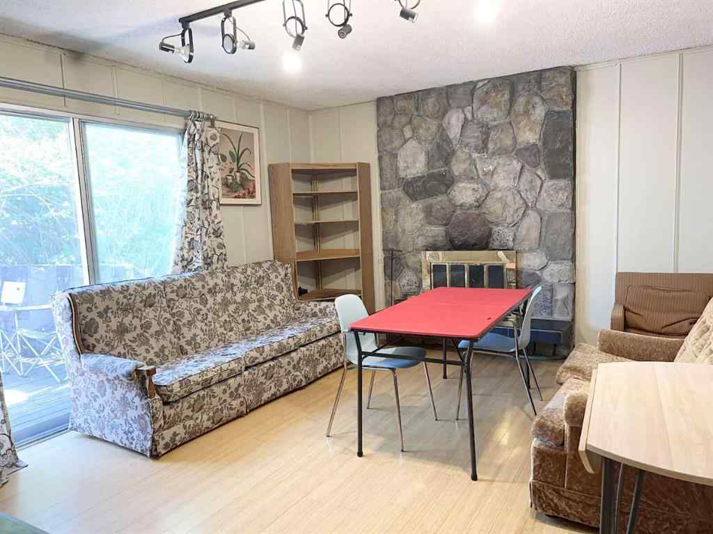 MLS® A2242505 - 105 Valhalla Crescent NW in Varsity Calgary, Residential