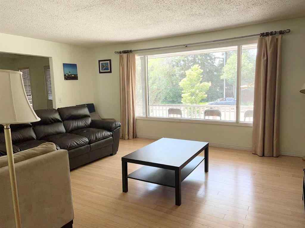 MLS® A2242505 - 105 Valhalla Crescent NW in Varsity Calgary, Residential