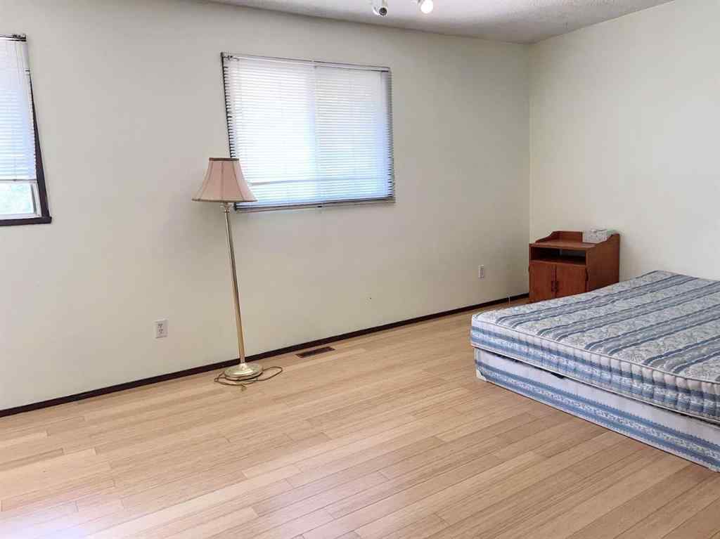 MLS® A2242505 - 105 Valhalla Crescent NW in Varsity Calgary, Residential