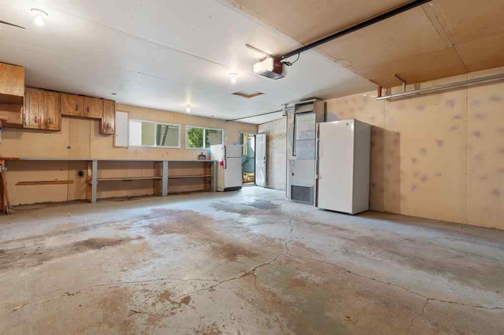 MLS® A2242508 - 3719 63 Street  in Century Meadows Camrose, Residential