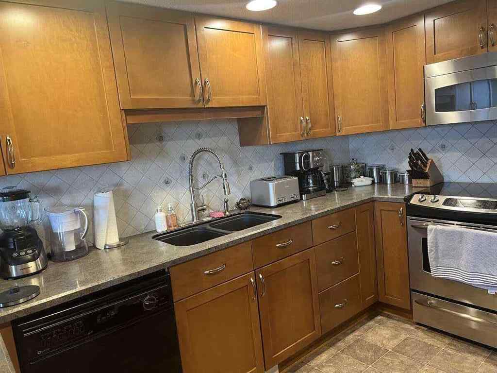 MLS® A2242515 - Unit #36 5810 Patina Drive SW in Patterson Calgary, Residential