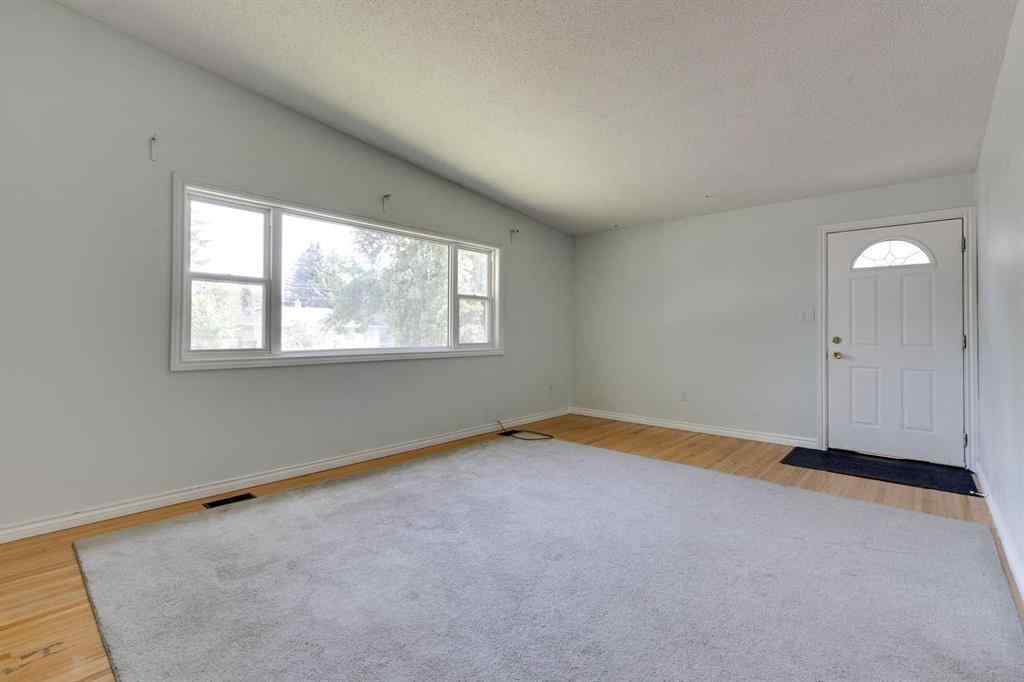 MLS® A2242518 - 631 37 Street SW in Spruce Cliff Calgary, Residential