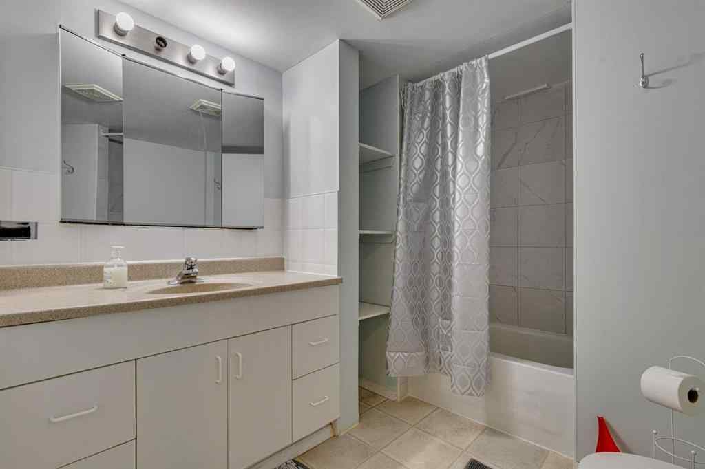 MLS® A2242518 - 631 37 Street SW in Spruce Cliff Calgary, Residential