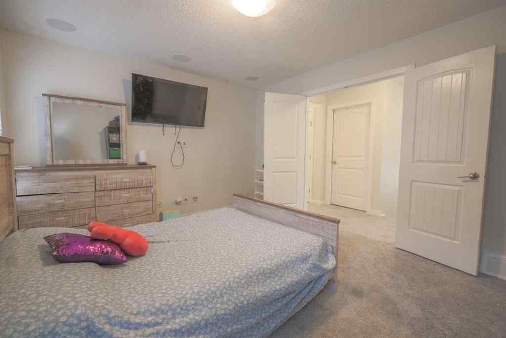 MLS® A2242522 - 385 Kings Heights Drive SE in Kings Heights Airdrie, Residential