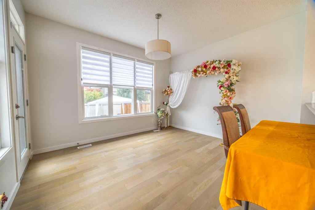 MLS® A2242522 - 385 Kings Heights Drive SE in Kings Heights Airdrie, Residential